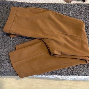 Maison d'Amelie Tan Slip On Trouser